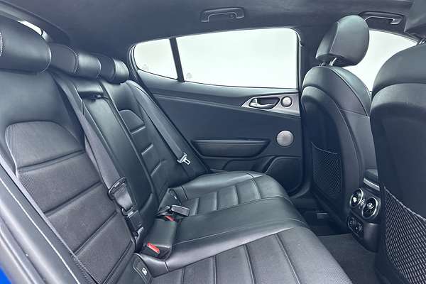 2018 Kia Stinger GT CK thumb-11