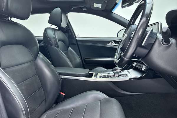 2018 Kia Stinger GT CK thumb-12