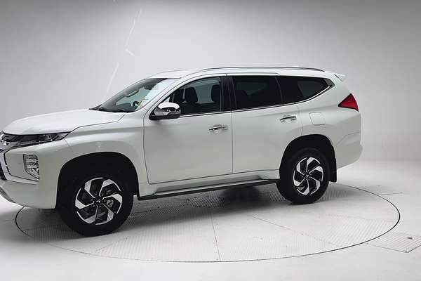 2024 Mitsubishi Pajero Sport Exceed QG thumb-3