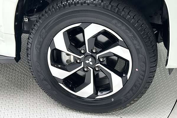 2024 Mitsubishi Pajero Sport Exceed QG thumb-9