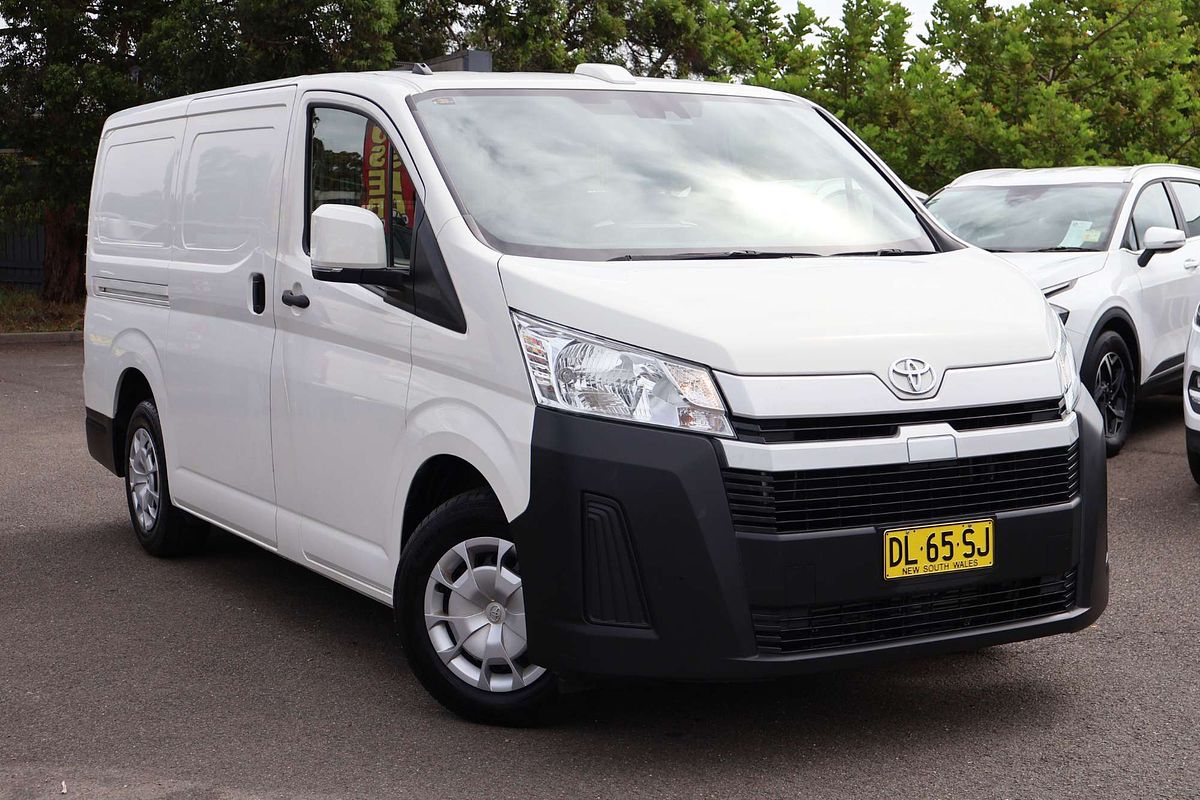 2022 Toyota Hiace GDH300R LWB