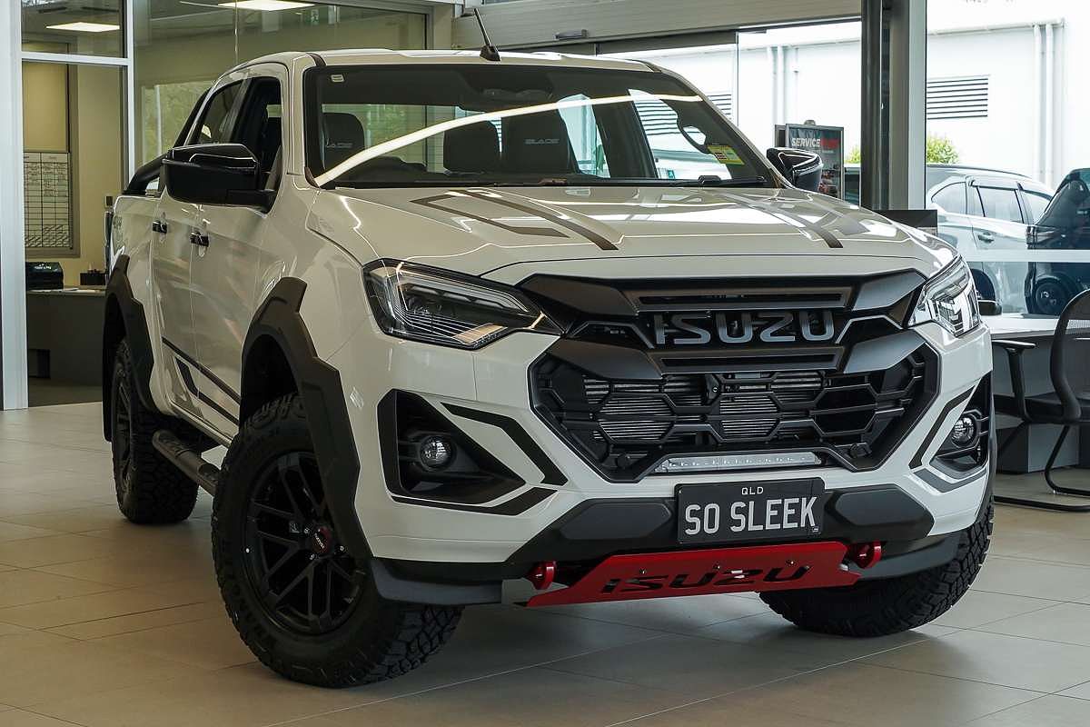 2025 Isuzu D-MAX BLADE 4X4