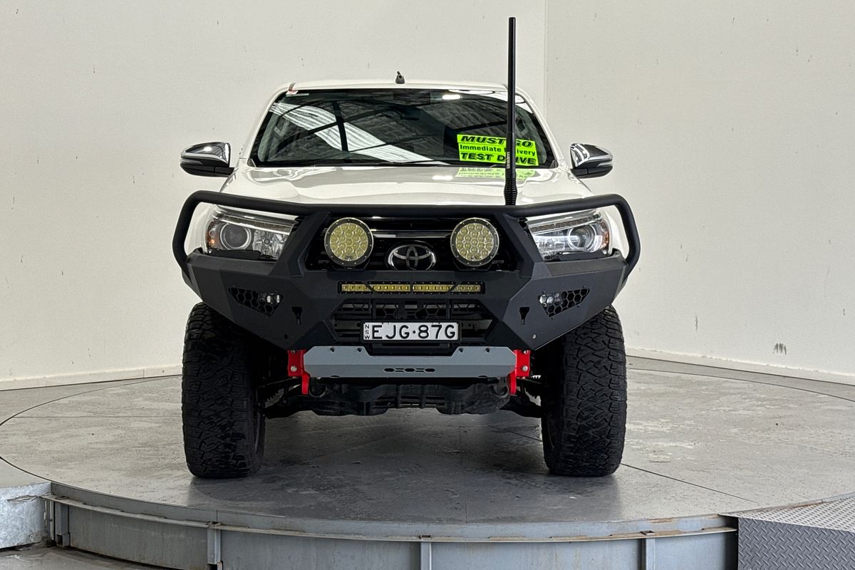 2020 Toyota Hilux SR5 GUN126R 4X4