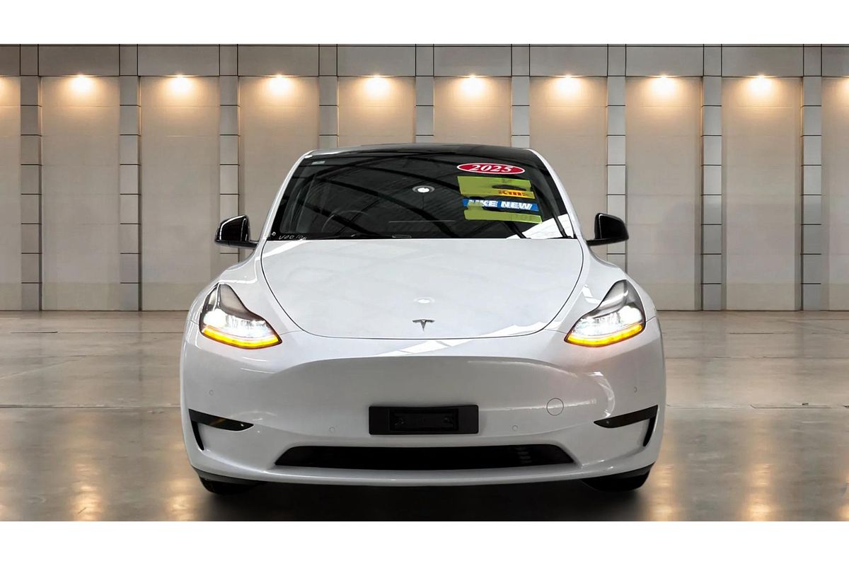 2023 Tesla Model Y Rear-Wheel Drive