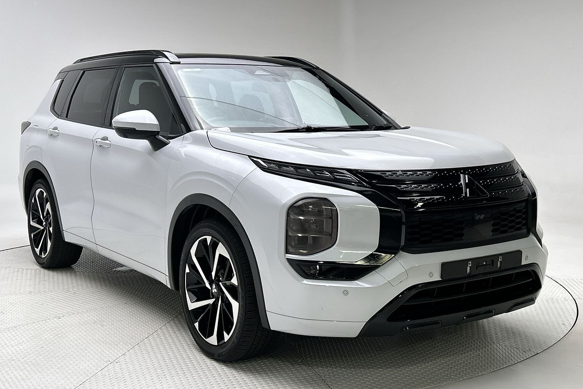 2023 Mitsubishi Outlander Exceed Tourer ZM