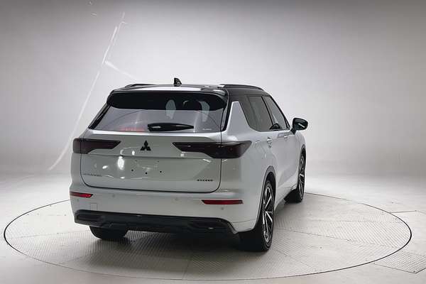 2023 Mitsubishi Outlander Exceed Tourer ZM thumb-1