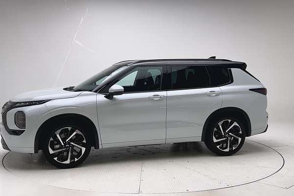 2023 Mitsubishi Outlander Exceed Tourer ZM thumb-6