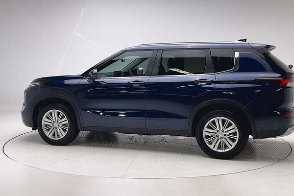 2024 Mitsubishi Outlander LS ZM thumb-7