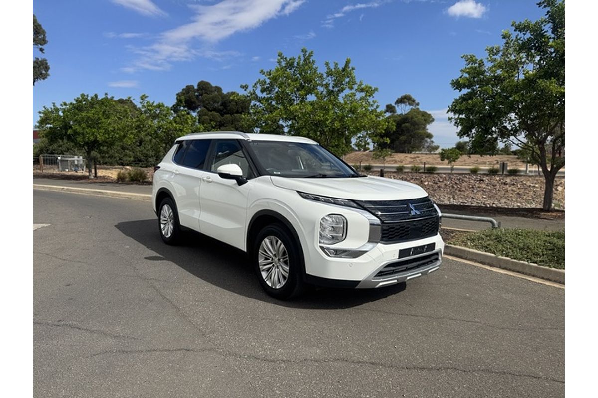 2024 Mitsubishi Outlander LS 7 SEAT (2WD) ZM MY24