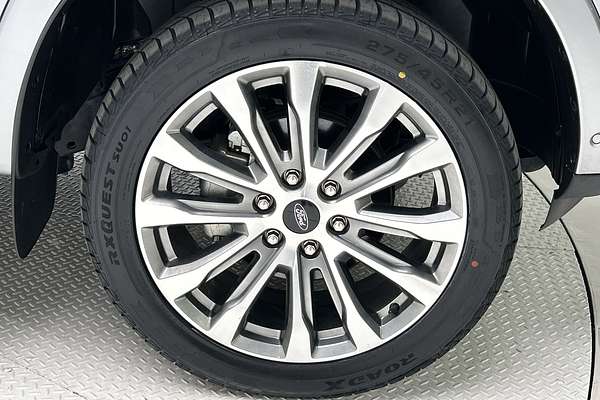 2024 Ford Everest Platinum 3.0L thumb-9