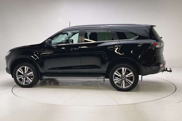 2023 Isuzu MU-X LS-T thumb-7