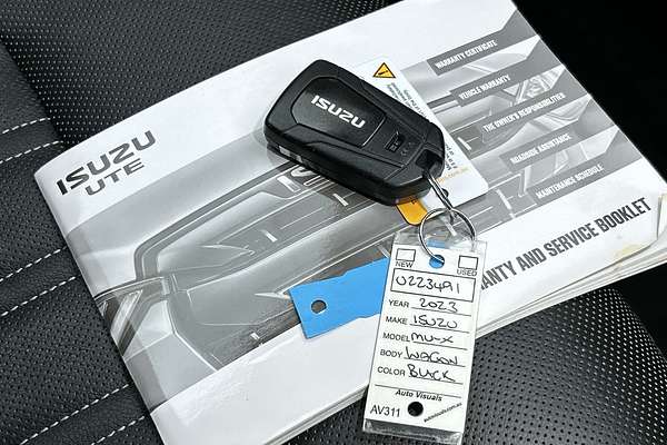 2023 Isuzu MU-X LS-T thumb-22