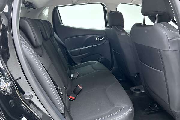 2017 Renault Clio Zen IV B98 Phase 2 thumb-11