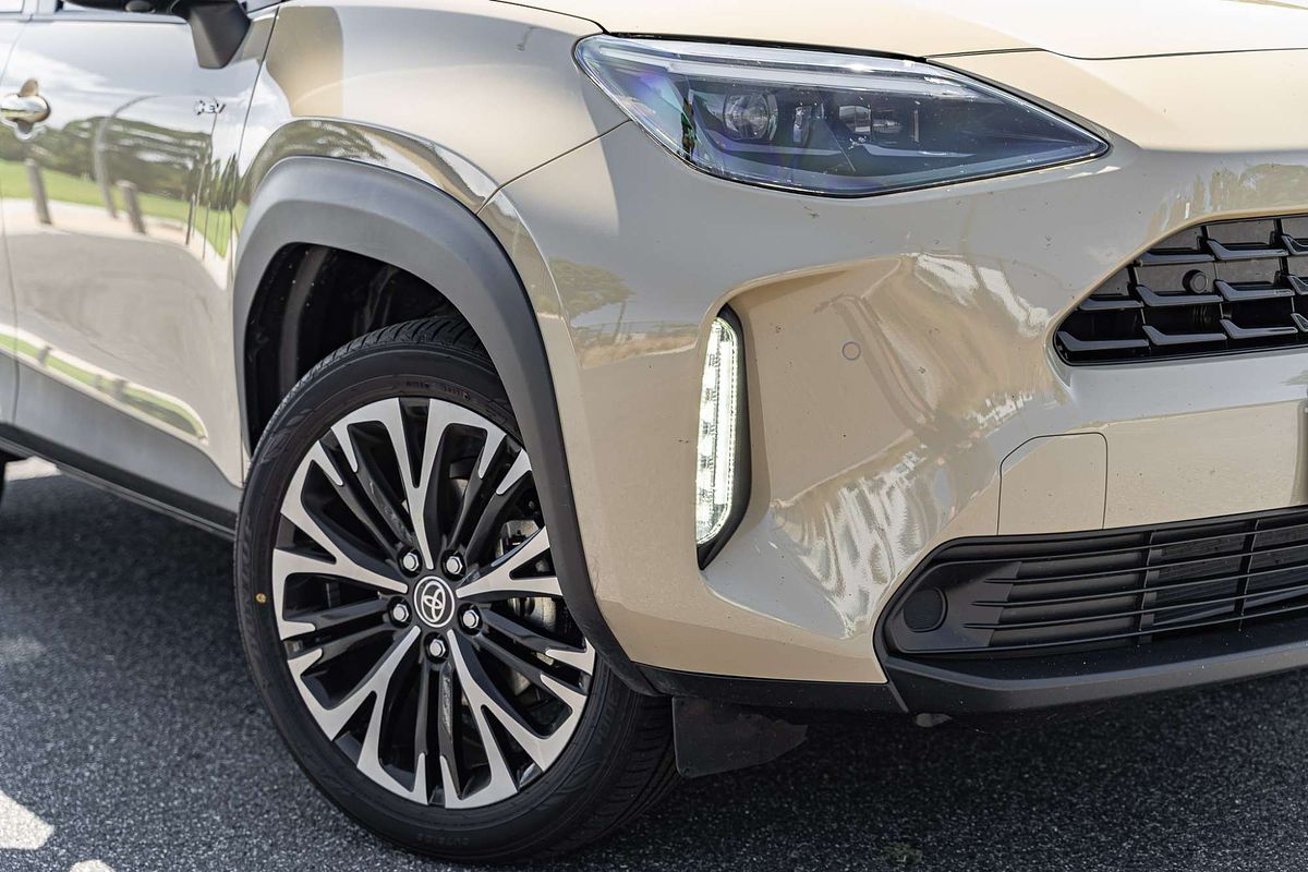 2025 Toyota Yaris Cross Urban MXPJ10R