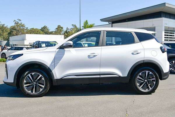 2026 Chery Tiggo 4 Hybrid Ultimate thumb-4