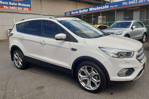 2017 Ford Escape TITANIUM (AWD) ZG