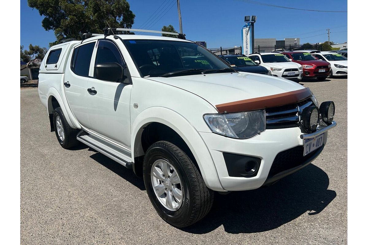 2014 Mitsubishi Triton GLX MN 4X4