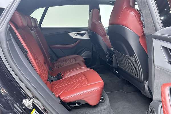 2020 Audi SQ8 TDI F1 thumb-11
