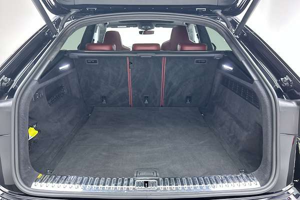 2020 Audi SQ8 TDI F1 thumb-20