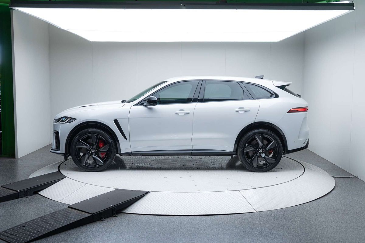 2024 Jaguar F-PACE SVR X761