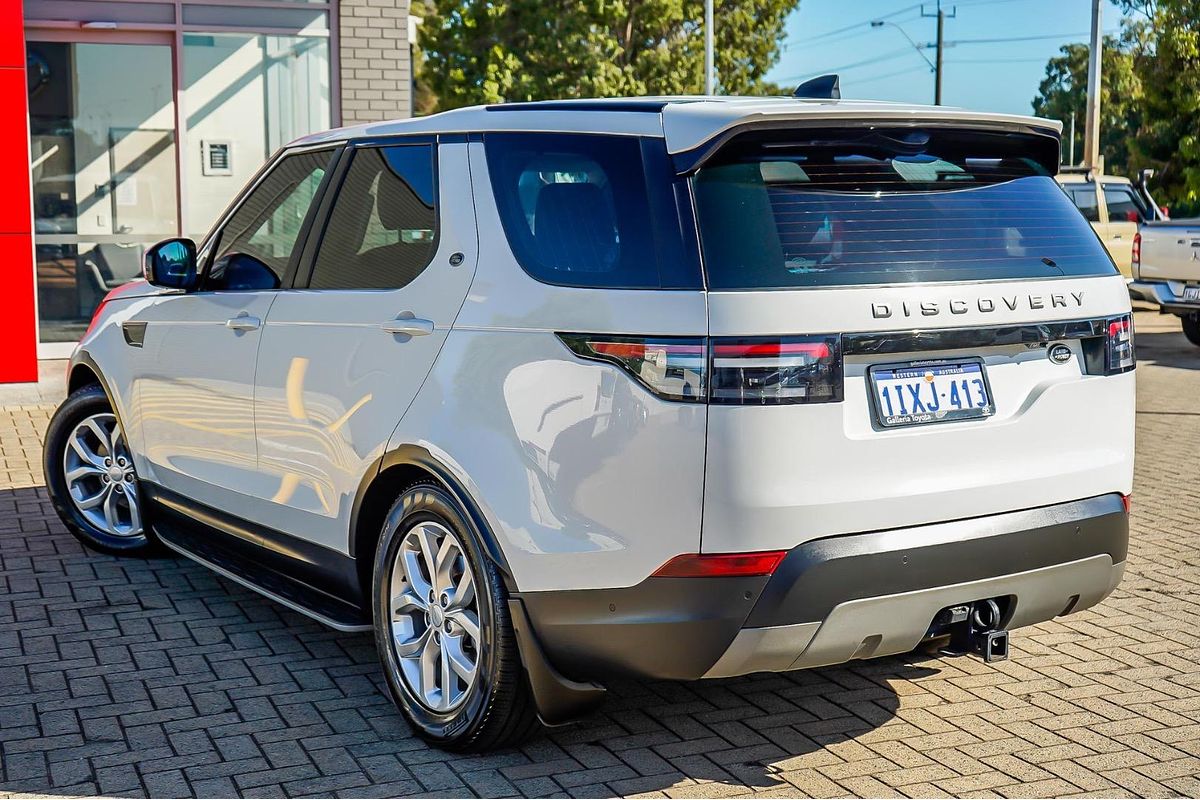 2020 Land Rover Discovery SD4 SE Series 5