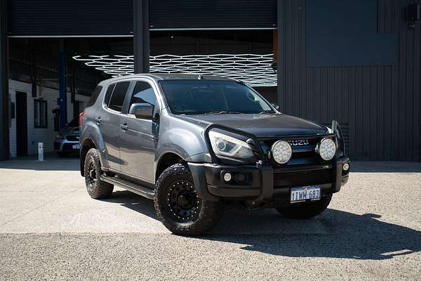 2017 Isuzu MU-X LS-U