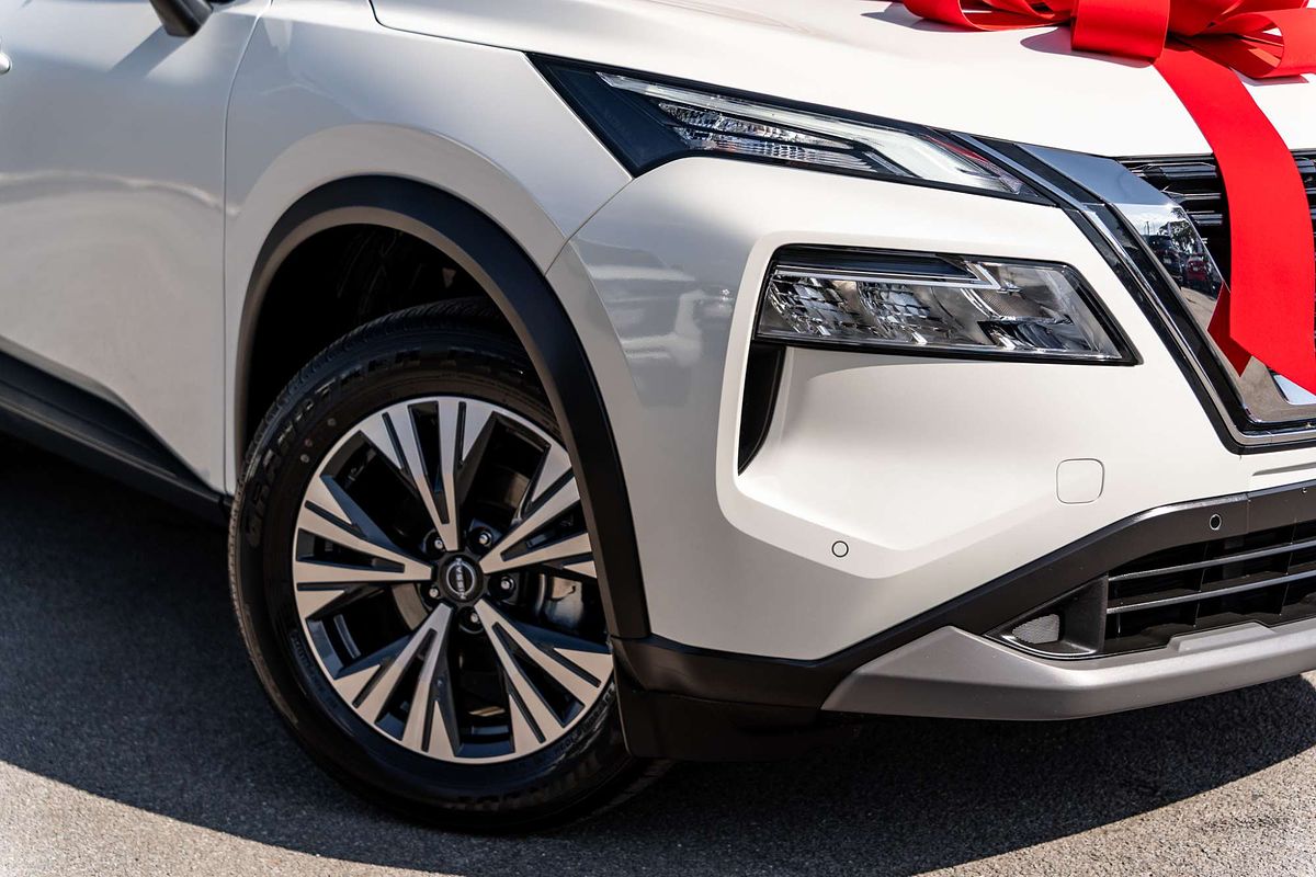 2025 Nissan X-TRAIL ST-L T33