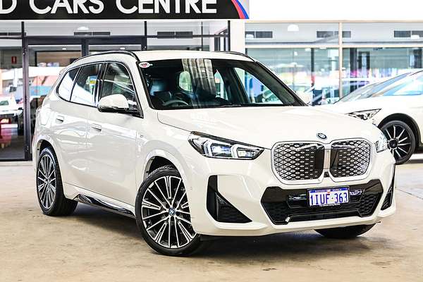 2025 BMW iX1 xDrive30 xLine U11