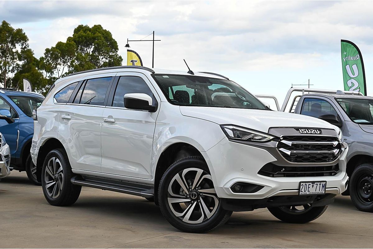 2022 Isuzu MU-X LS-T