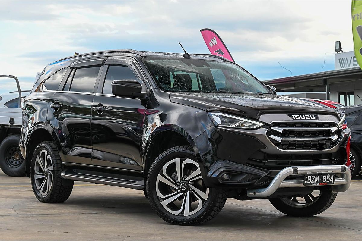 2022 Isuzu MU-X LS-T