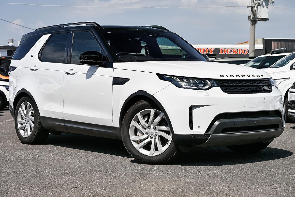 2020 Land Rover Discovery SD6 SE Series 5