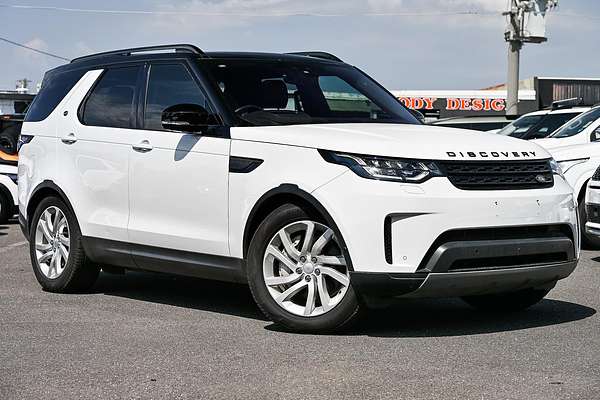 2020 Land Rover Discovery SD6 SE Series 5