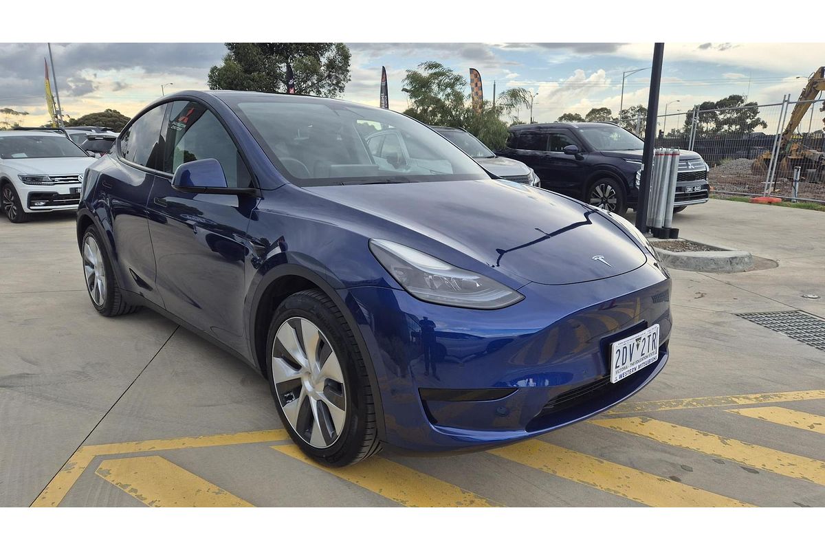 2023 Tesla Model Y Rear-Wheel Drive