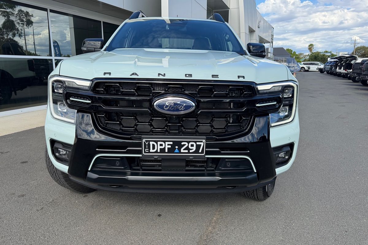 2025 Ford Ranger PHEV Stormtrak 4X4 2.3L