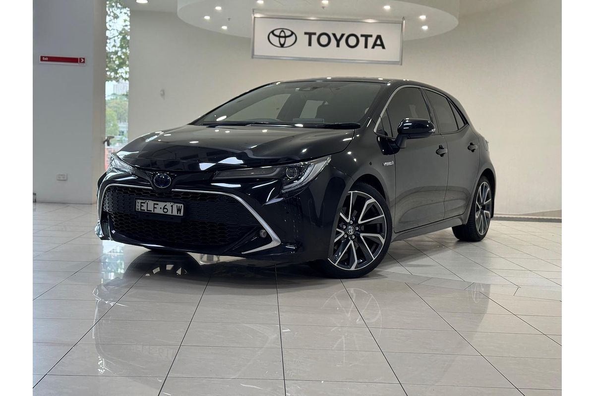 2020 Toyota Corolla ZR Hybrid ZWE211R