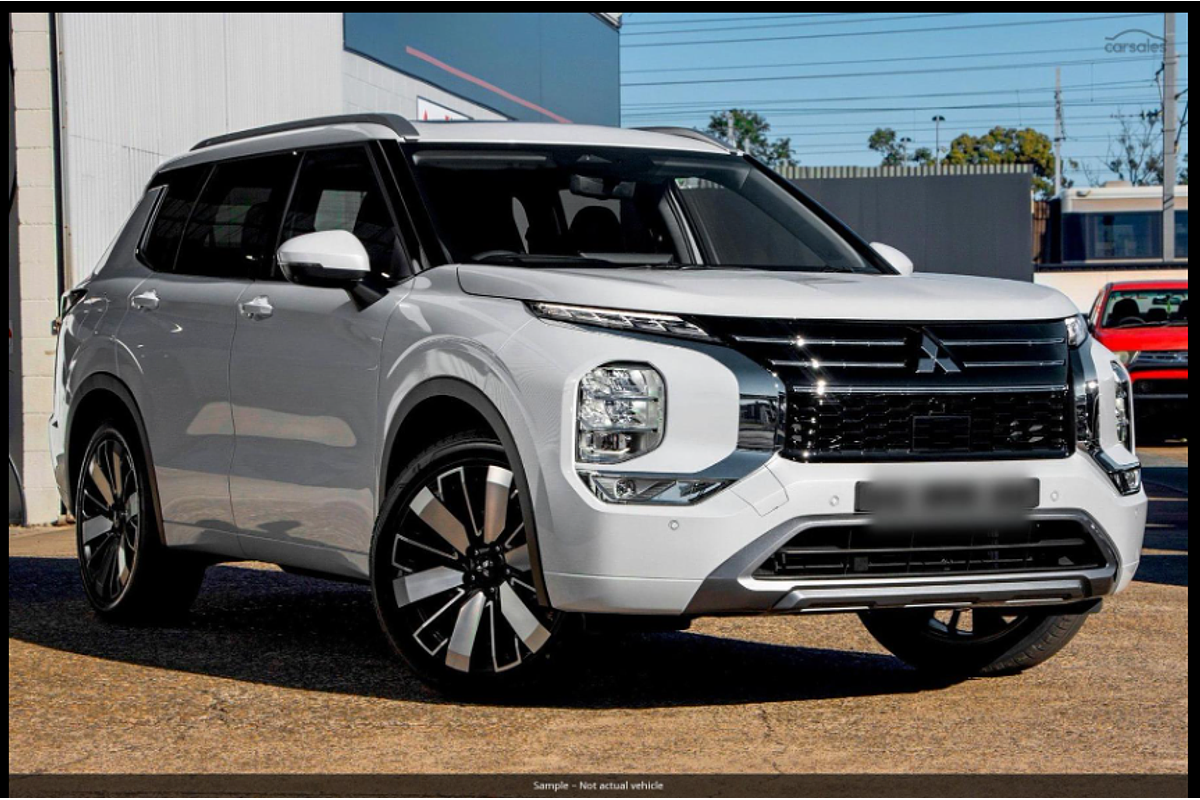 2025 Mitsubishi Outlander Exceed Tourer ZM AWD