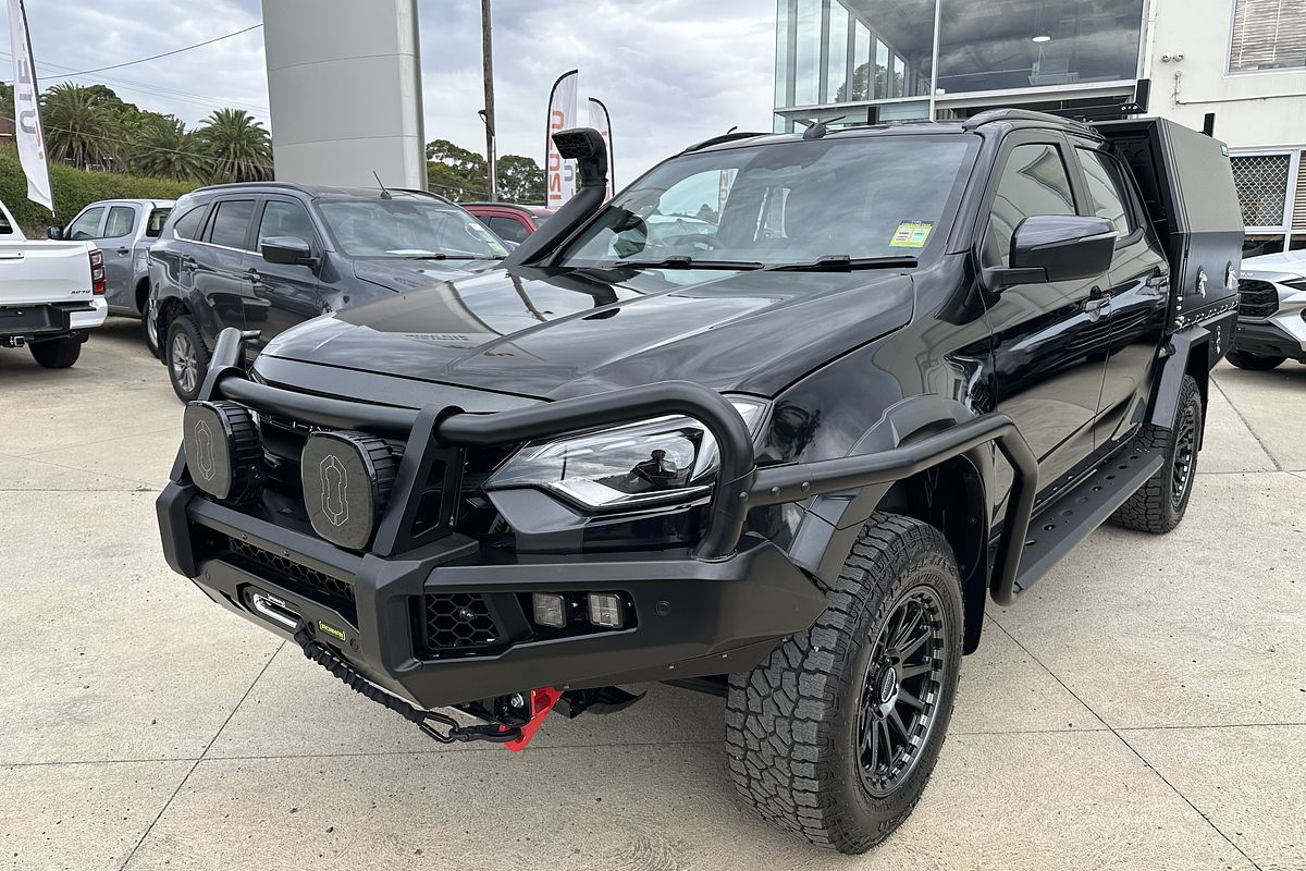 2025 Isuzu D-MAX X-TERRAIN 4X4