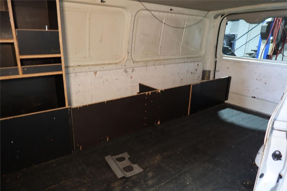 2006 Toyota Hiace TRH201R