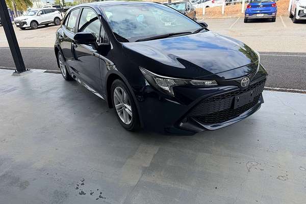 2018 Toyota Corolla Ascent Sport MZEA12R