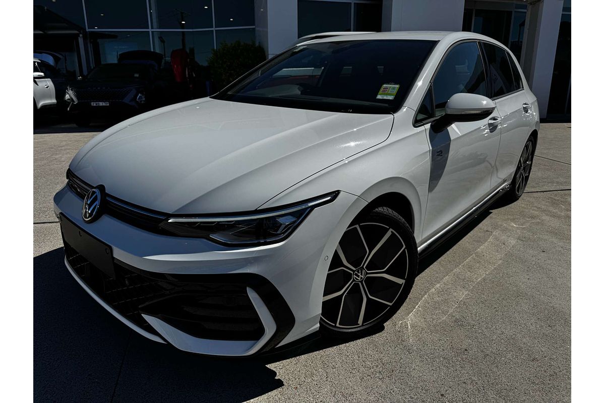 2025 Volkswagen Golf 110TSI R-Line 8.5