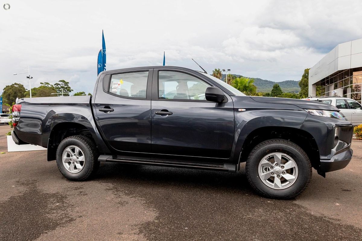2023 Mitsubishi Triton GLX+ MR 4X4