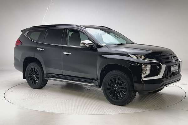 2022 Mitsubishi Pajero Sport GSR QF thumb-1