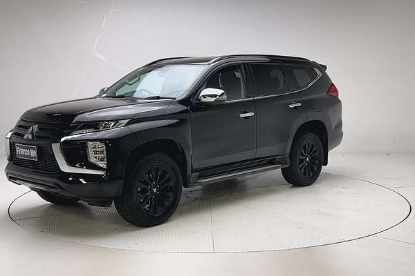 2022 Mitsubishi Pajero Sport GSR QF thumb-3