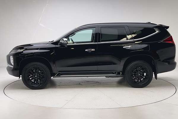 2022 Mitsubishi Pajero Sport GSR QF thumb-4