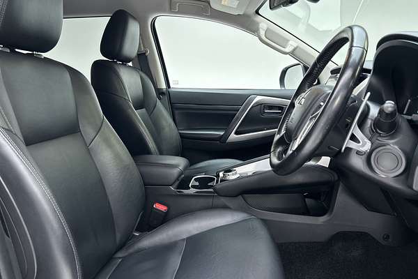 2022 Mitsubishi Pajero Sport GSR QF thumb-12