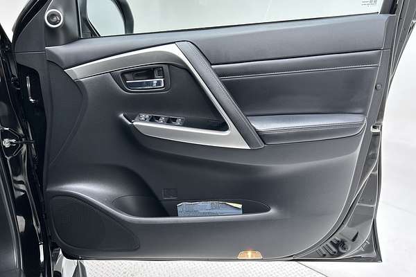 2022 Mitsubishi Pajero Sport GSR QF thumb-18