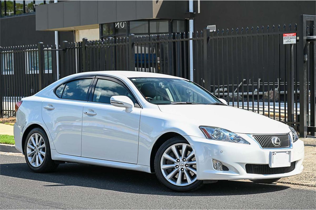 2008 Lexus IS 350 Version L GSE21