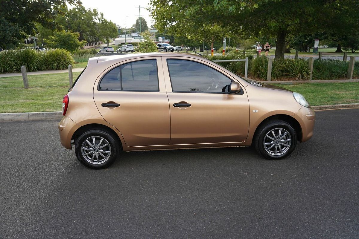 2011 Nissan Micra ST K13