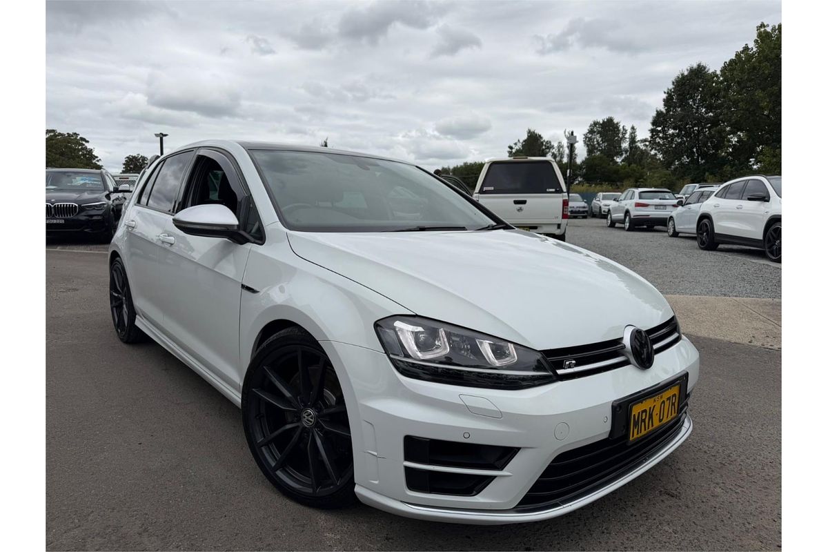2016 Volkswagen Golf R 7