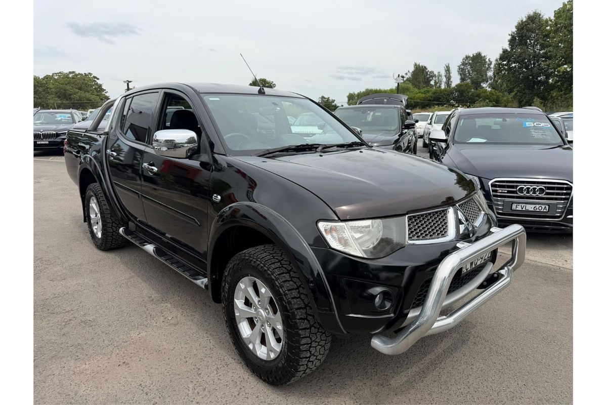 2014 Mitsubishi Triton GLX-R MN 4X4